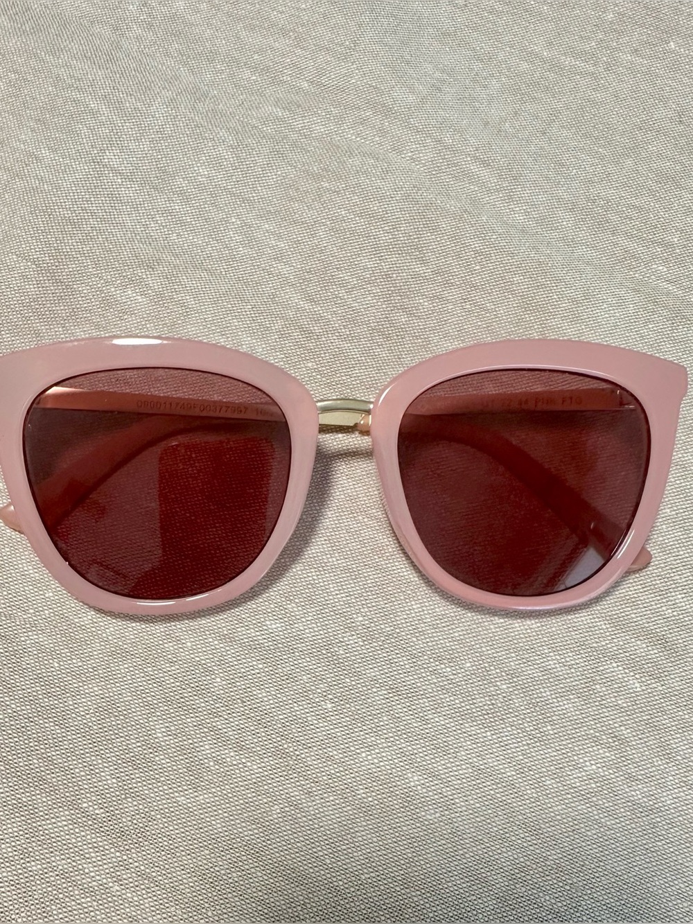 Pink Cat Eye Sunglasses Oversized Retro Gold Tone Bridge Tinted Lens